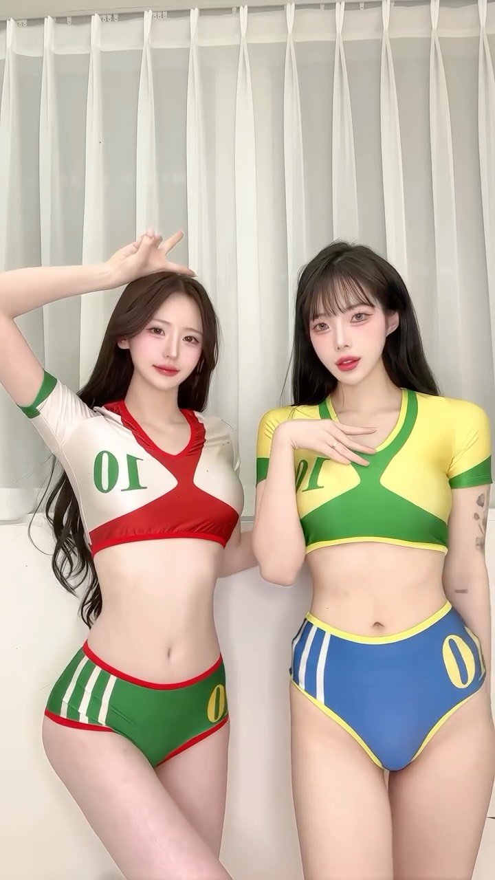 mio_meowo 게시물 이미지: 왼 vs 오