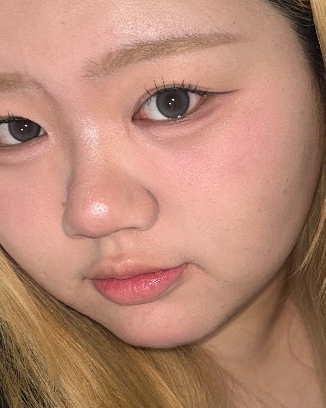 Photo by 미레이☁️🍓 on May 30, 2025.