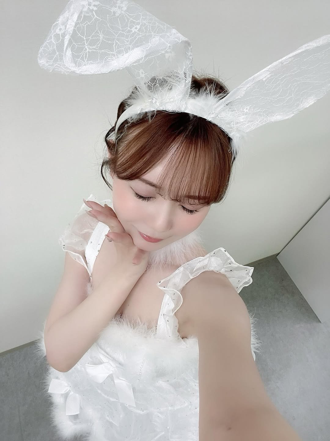 Photo by miru🕊 미루/小咪 on January 16, 2026. May be an image of costume, dress and text.