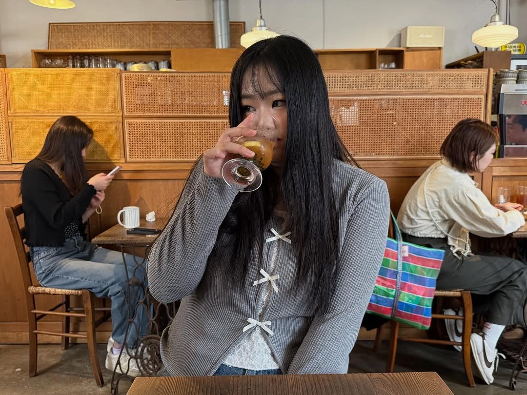 Photo by 미소 miso on April 10, 2026. May be an image of tea, juice, cornflower and text.