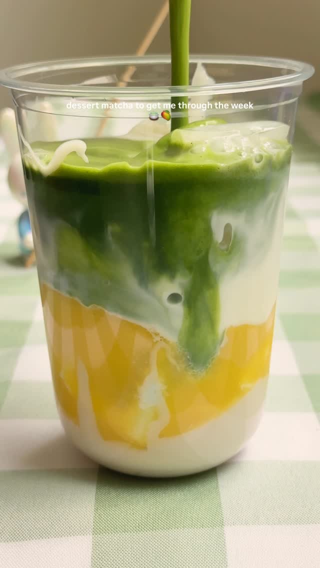 misojenkitchen 게시물 이미지: dessert matcha of the week 🥭🍵

mango milk...