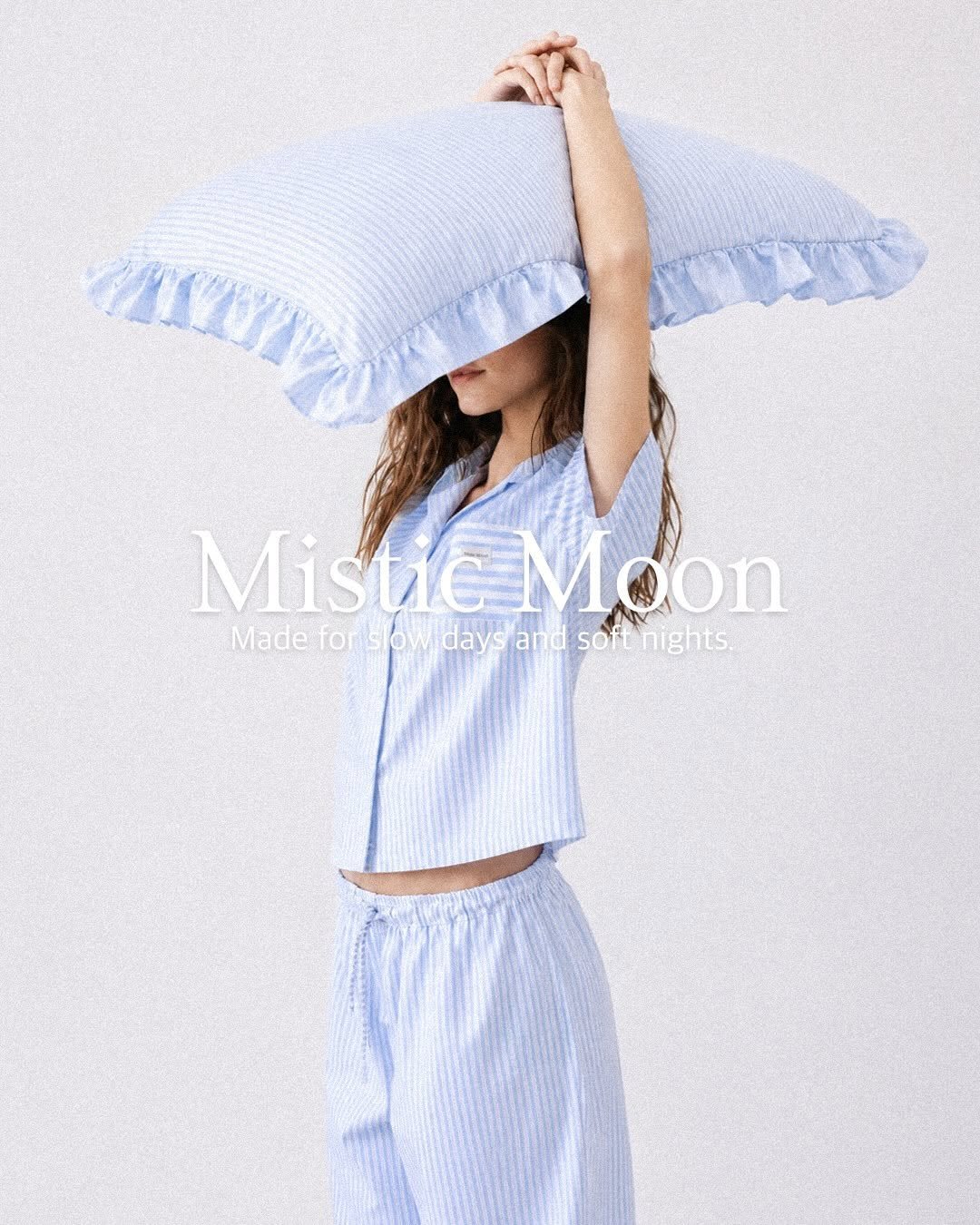 misticmoon_official 게시물 이미지: Soft tones, easy silhouettes, everyday comfort. 🩵🫧