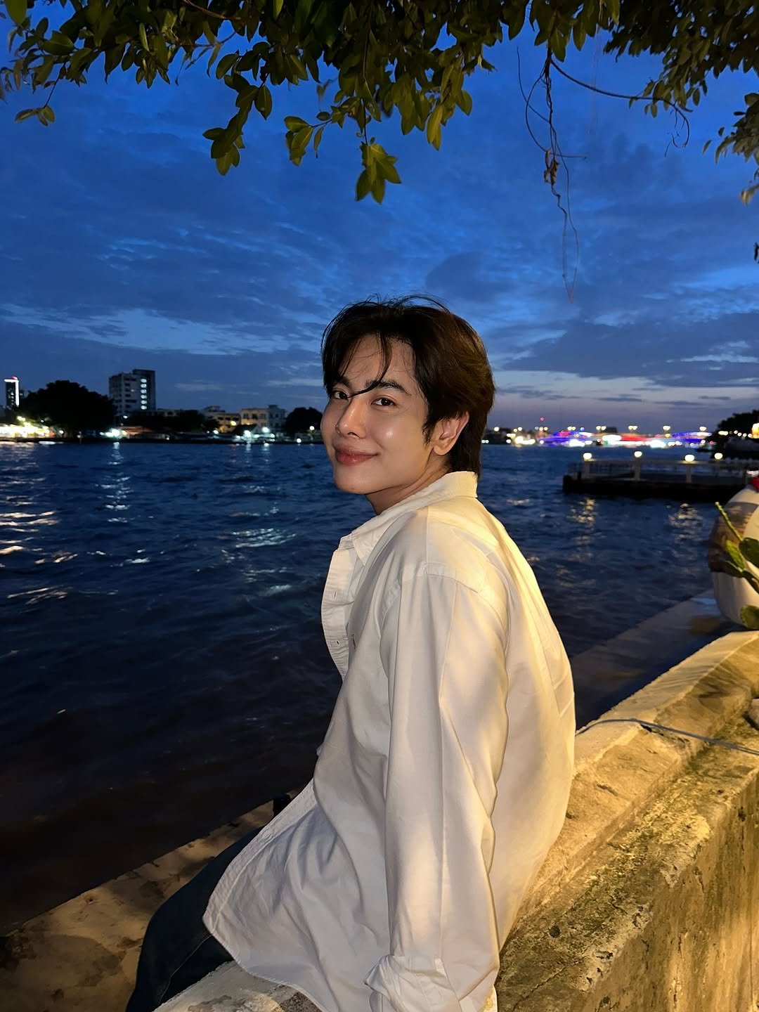 Photo by Mixxiw on November 17, 2025. May be an image of outdoors and text.