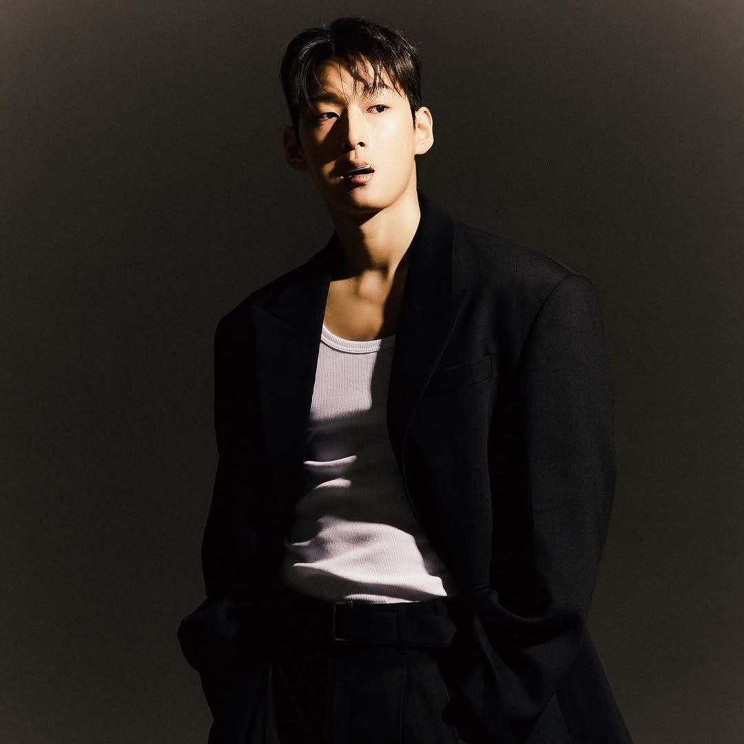 mkt_root 게시물 이미지: ⠀
"피티루트 대표 양호근"
⠀
-한국체육대학교 학사 졸업
-현 피티루트...
