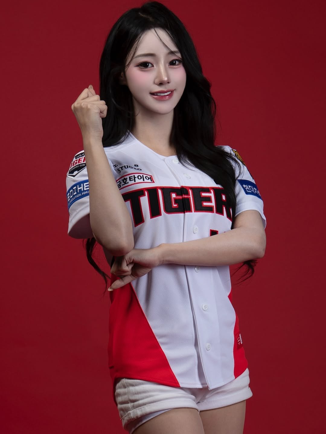 Photo shared by 김민서 on March 18, 2026 tagging @apex_cheerleader_official. May be an image of text.