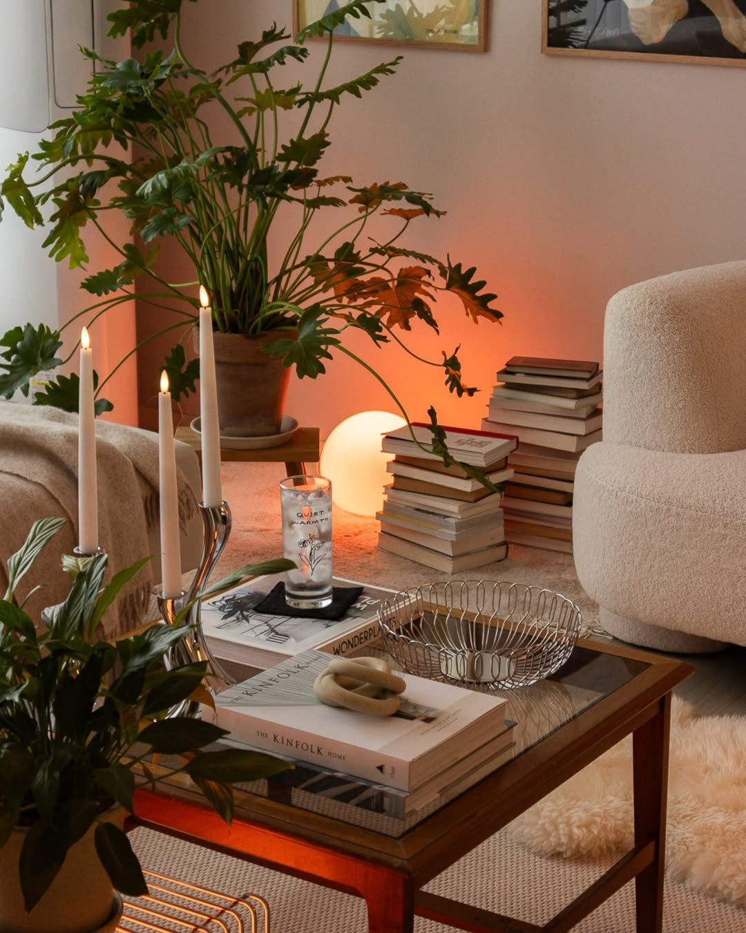 Photo shared by Megan | 메건's home on August 11, 2025 tagging @georgjensen, @nordicnest.kr, and @tounou.official. May be an image of lamp shade, sofa, lamp, indoors, living room and text.