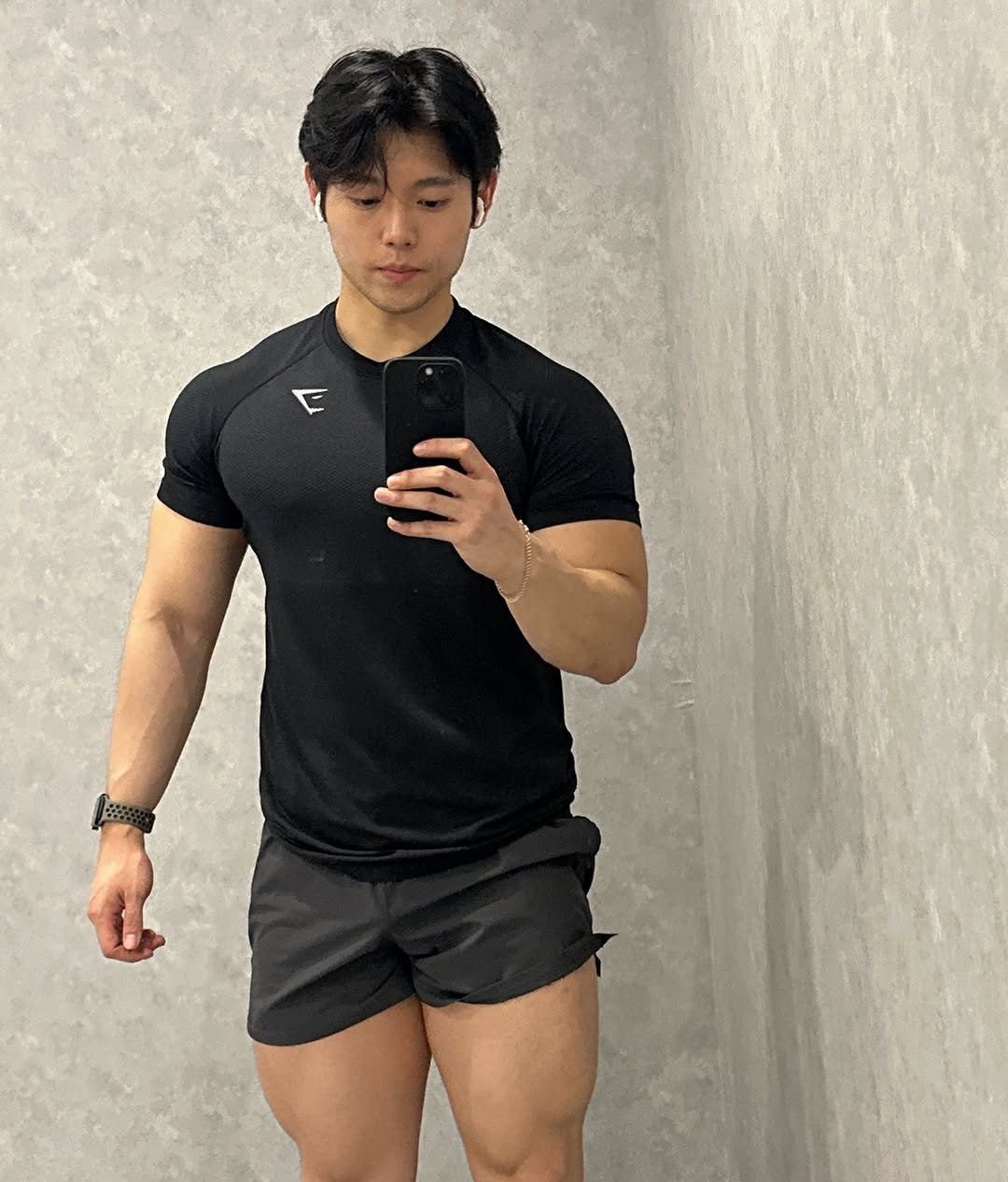 mo_on_tivation 게시물 이미지: New Gym New mood

👕 @gymspire.kr 
🛡️ @mxssive_official