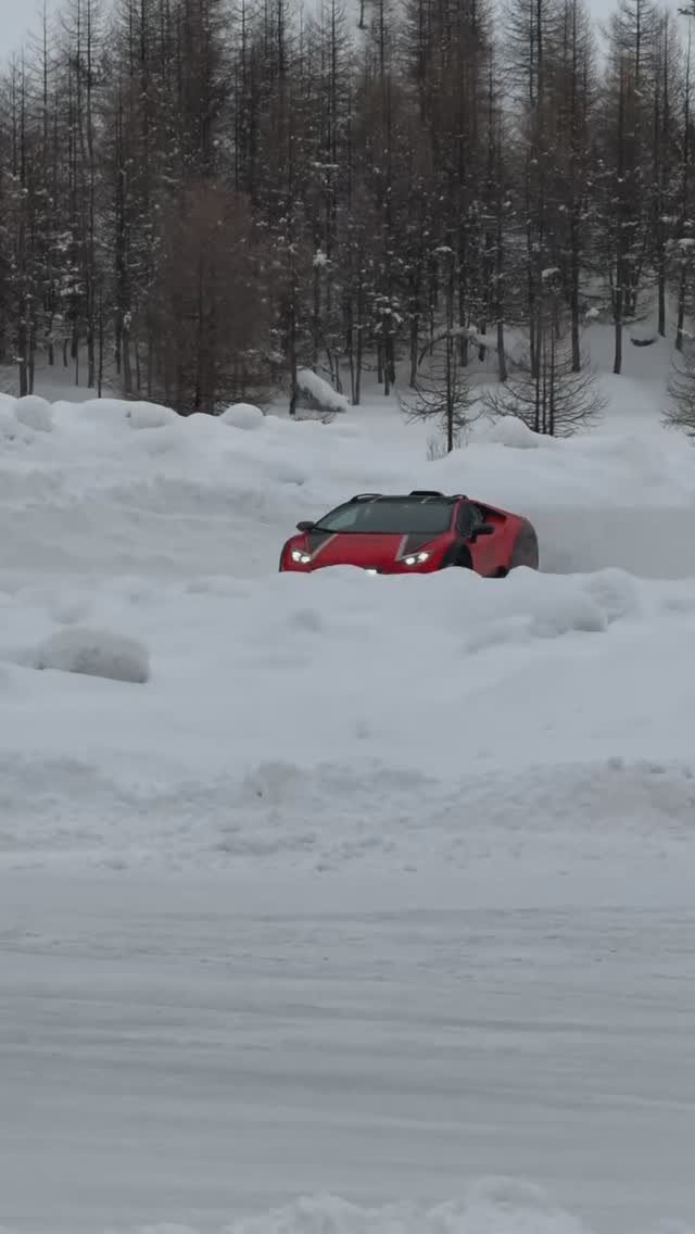 mobinsight 게시물 이미지: Huracan na neve ⛄️