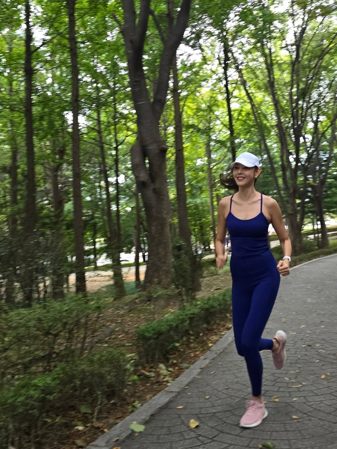 Photo shared by Han Hyejin on October 10, 2025 tagging @lululemonkr.