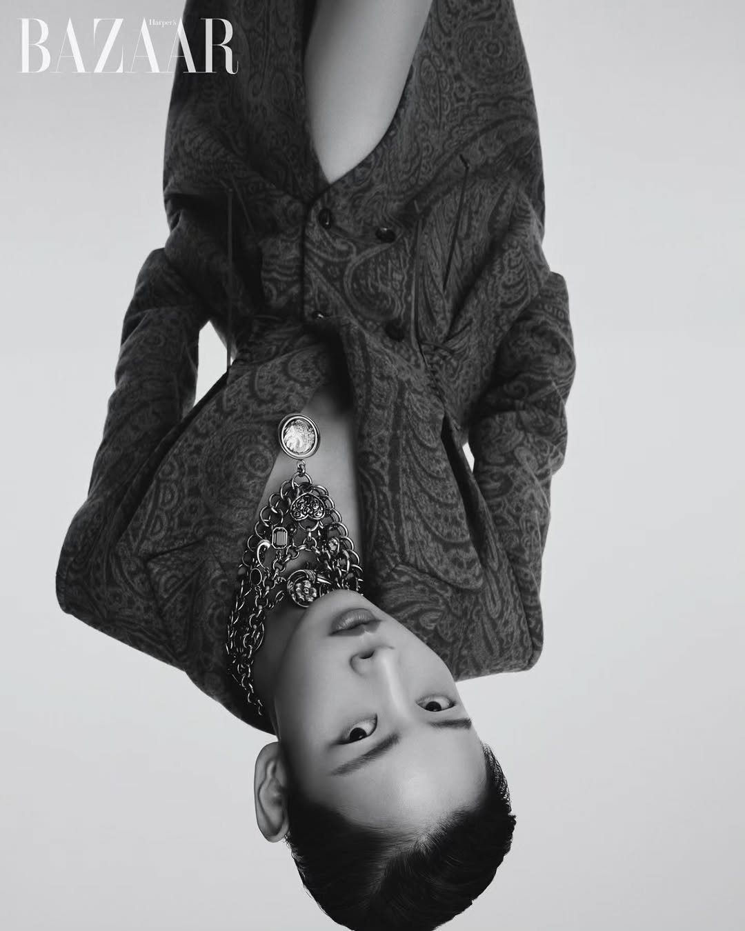 Photo by Han Hyejin on September 25, 2025. May be an image of 1 person and text that says 'BAZAAR Harper'.