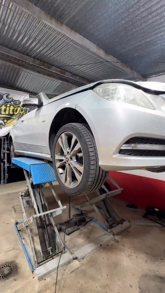 modestito_yt 게시물 이미지: Mercedes todavía hacía coches Buenos #coche...