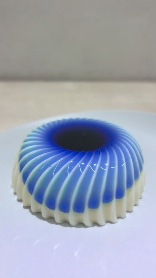 mogu2_food 게시물 이미지: Dress Panna cotta 👗🍮ドレス パンナコッタ
Dress pudding...