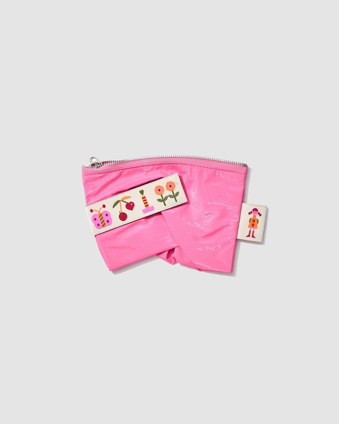 Photo by mohs on April 08, 2026. May be an image of matchbook, candy, card, playing cards and text that says 'IMEI ስግጫ IL'.