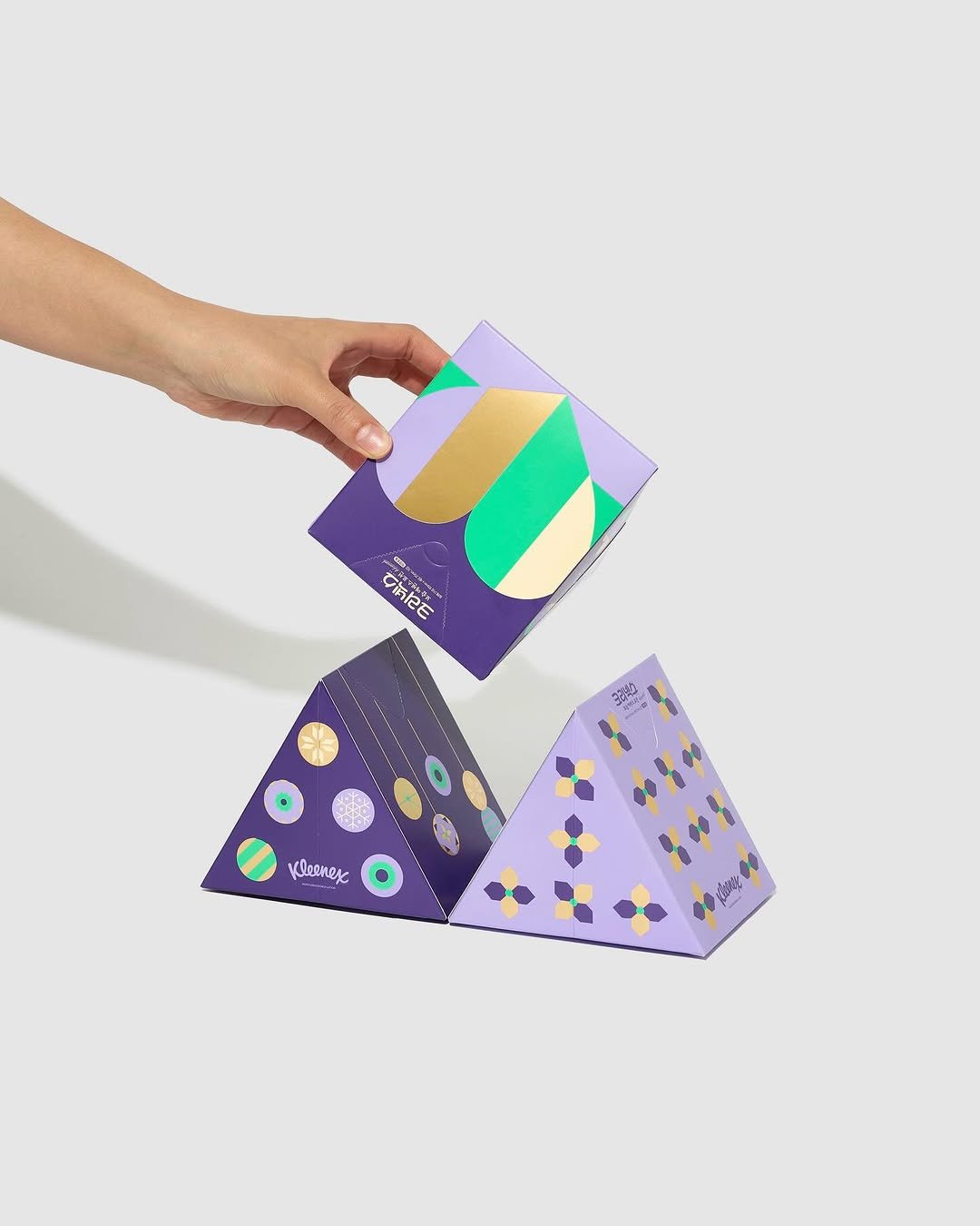 Photo shared by mohs on December 21, 2025 tagging @mohs.official, and @kleenex_kr. May be a graphic of carton, card and text.