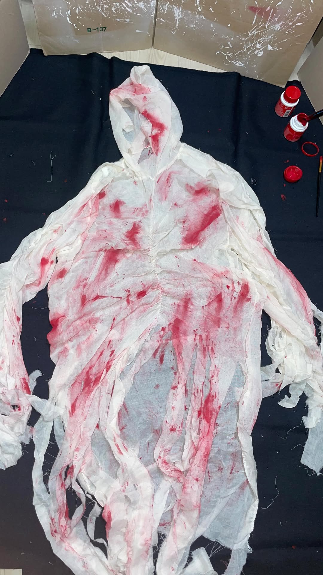 mommanwa 게시물 이미지: DIY CLOTHING BLOOD STAINS 🩸

#diy #diyfashion...