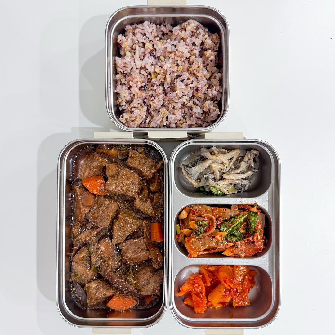 monae_meal 게시물 이미지: #모내도시락 25.6.25
Tᴏᴅᴀʏ‘ꜱ Mᴇɴᴜ 𓌉◯𓇋
• 부채살찜
•...