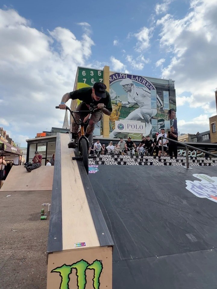 monsterenergy 게시물 이미지: Some @overground_ldn bangers for the feed...