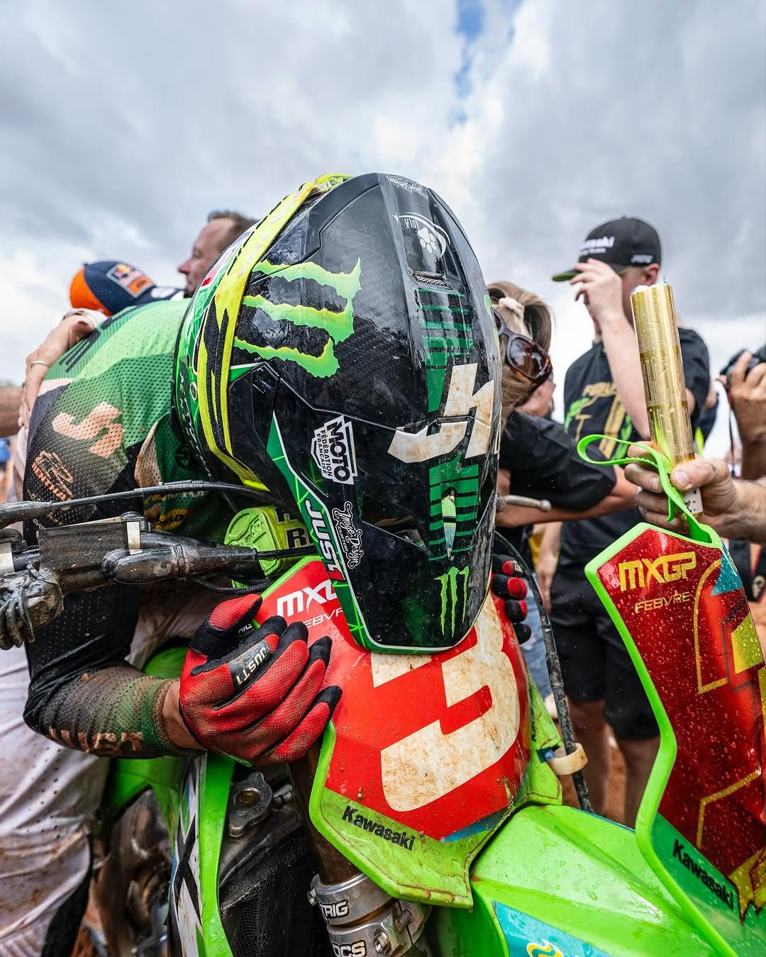 Photo shared by Monster Energy on September 21, 2025 tagging @mxgp, and @romainfebvre. May be an image of 2 people, people racing vehicles, dirt bike, motorcycle, helmet, glasses and text.