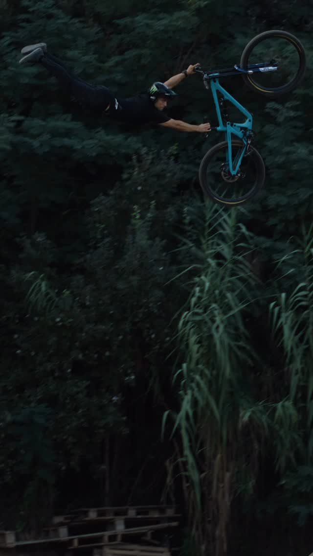 monsterenergy 게시물 이미지: Back-to-back bangers 😮‍💨 

#MonsterEnergy #MTB #MTBLife