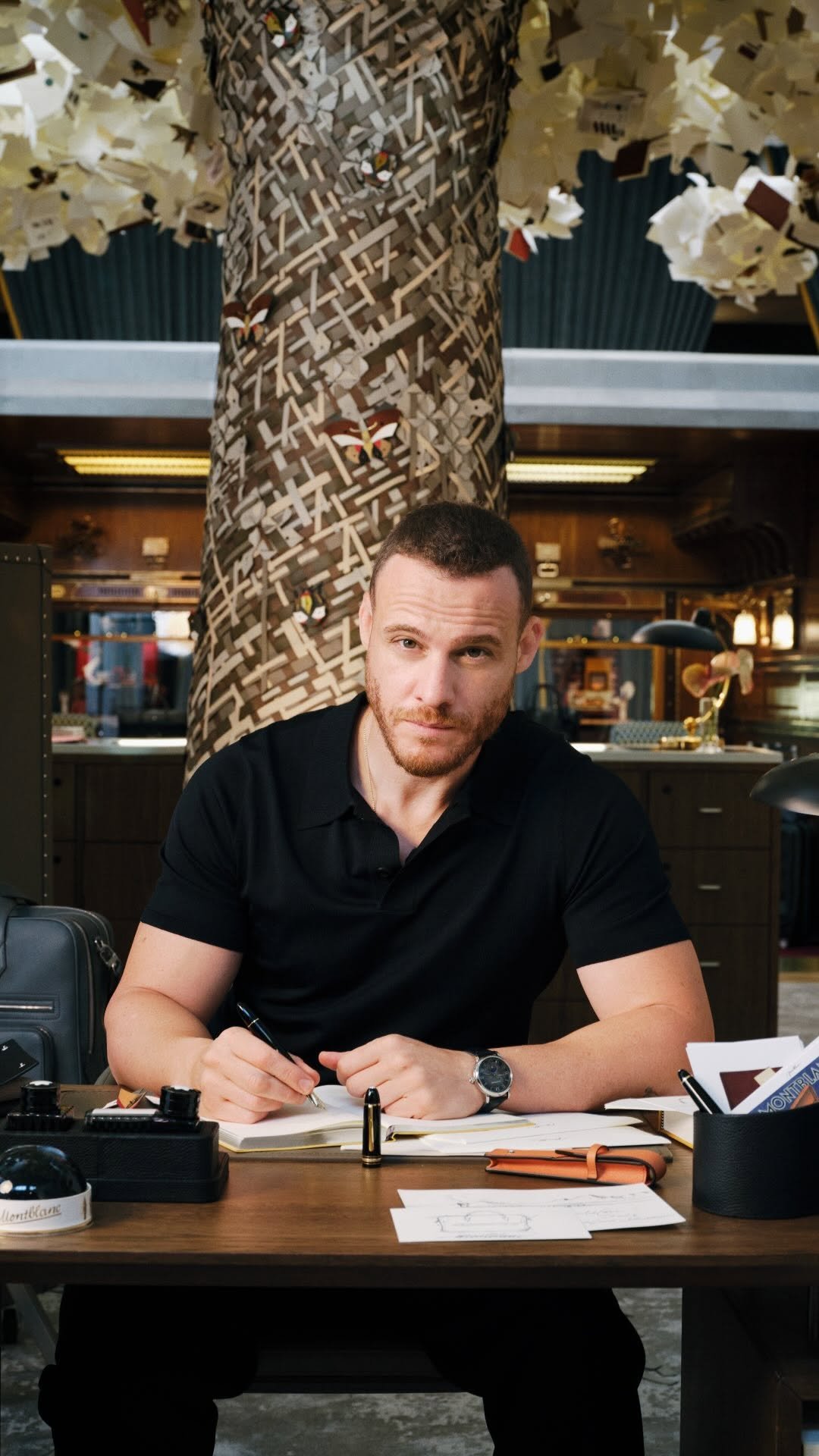 montblanc 게시물 이미지: What can handwriting reveal about you? At the...
