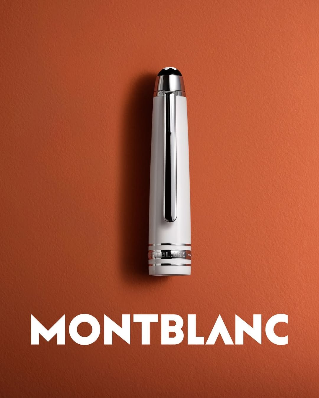 montblanc 게시물 이미지: The beauty of contrast. 

Against the depth of...