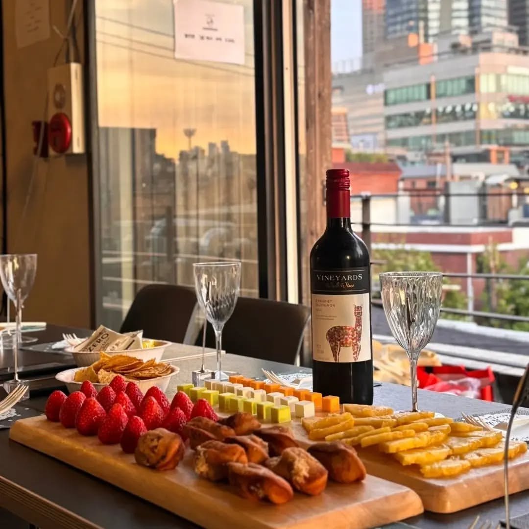 Photo by 무드림파티(무드파티) on May 23, 2024.