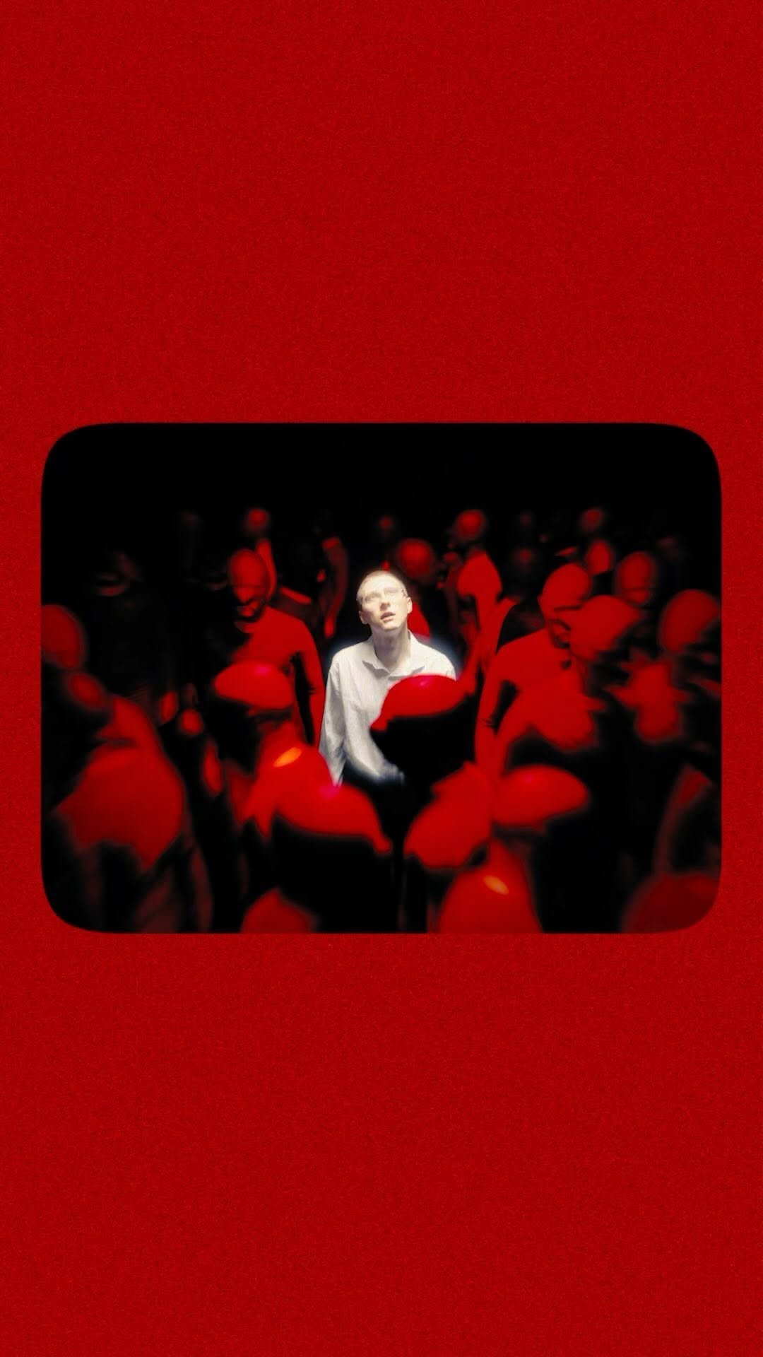 moodydarkroom 게시물 이미지: I’ve never felt more alone