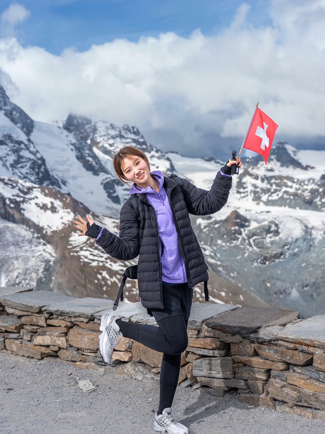 moon_chu_ 게시물 이미지: 한여름의 만년설 in 스위스⛰️🇨🇭
이곳은 마테호른을 코 앞에서 볼 수 있는...