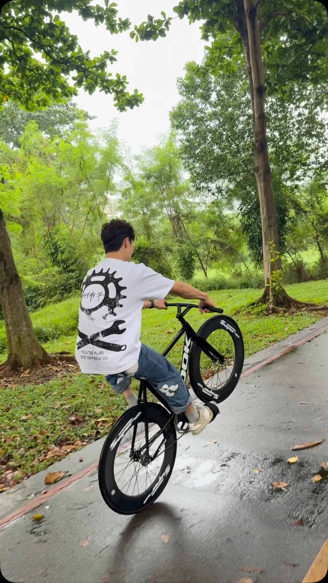 moon_tae_hwan 게시물 이미지: 🇸🇬 @cyclezonesg VLOG