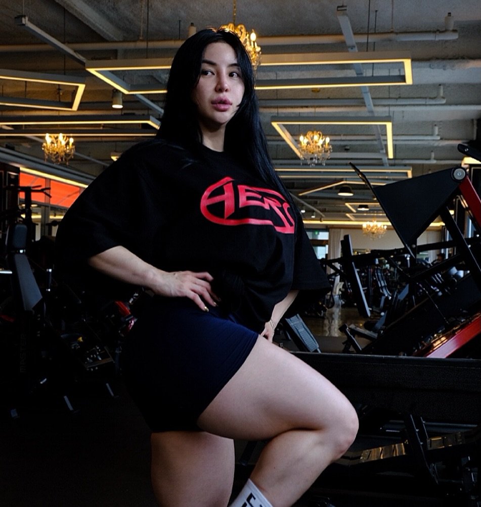 moonjisunny 게시물 이미지: 하체 입고 히어로 하기!💋

_히어로 어슬레틱 남녀공용...