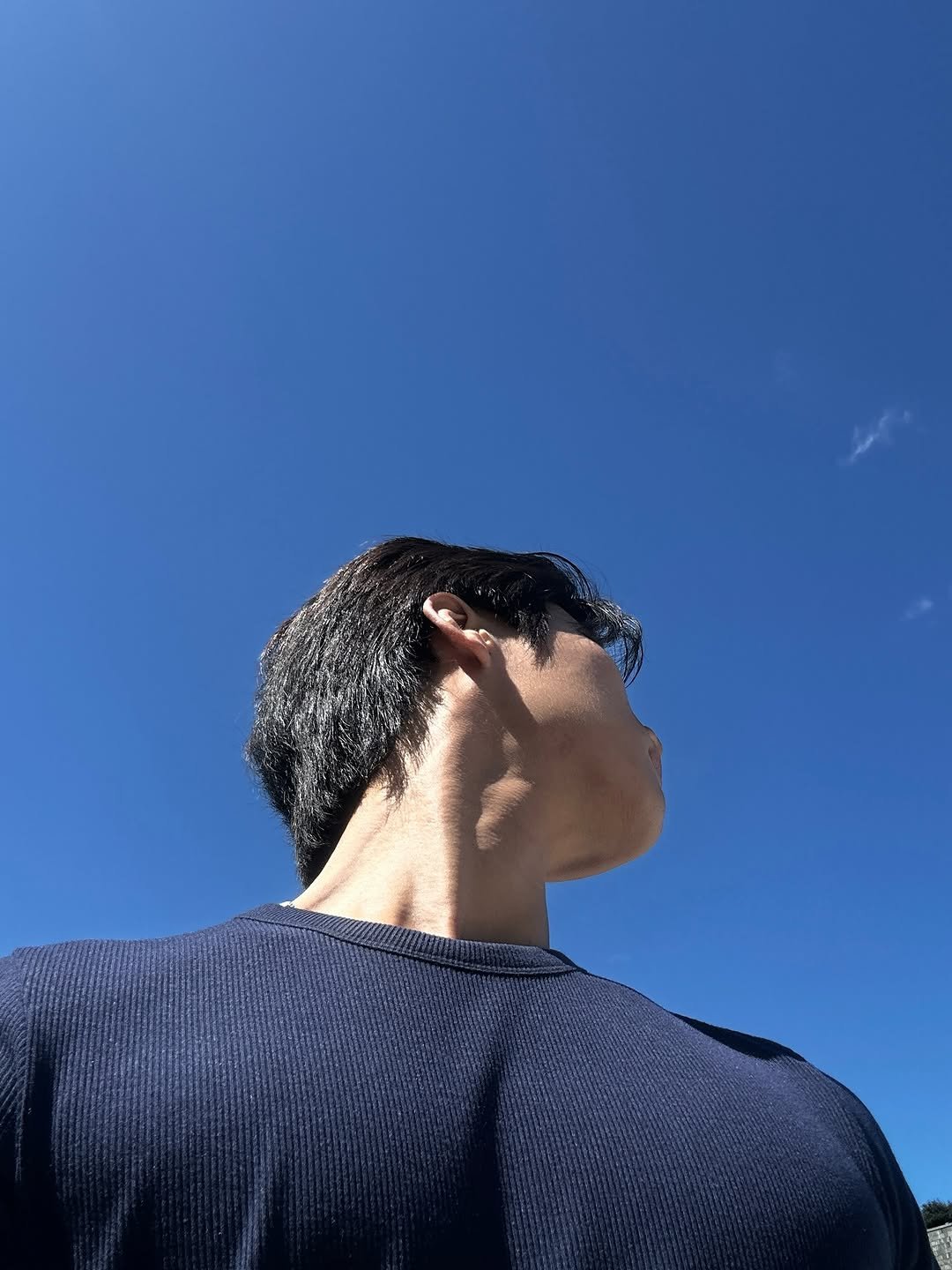 Photo by 라오라오 on September 21, 2025. May be an image of 1 person, turtleneck and text.