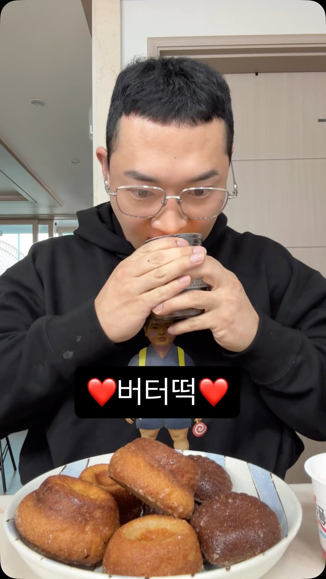 mooyazing 게시물 이미지: 버터떡 바로무야징🧈🍡

#바로
#버터떡
#제2의두쫀쿠
#바로무야징