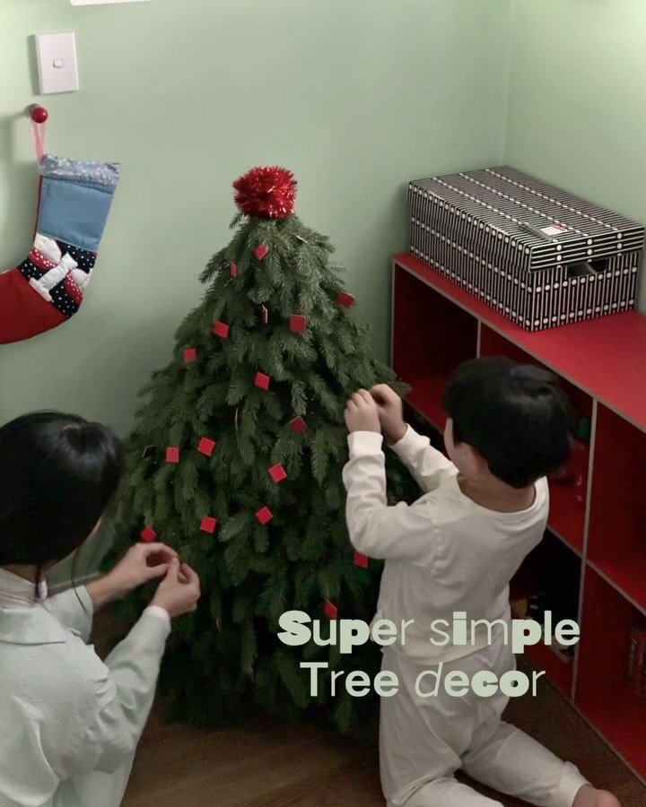 mopo.intheroom 게시물 이미지: Polka dots and moonbeams sparkled on a...