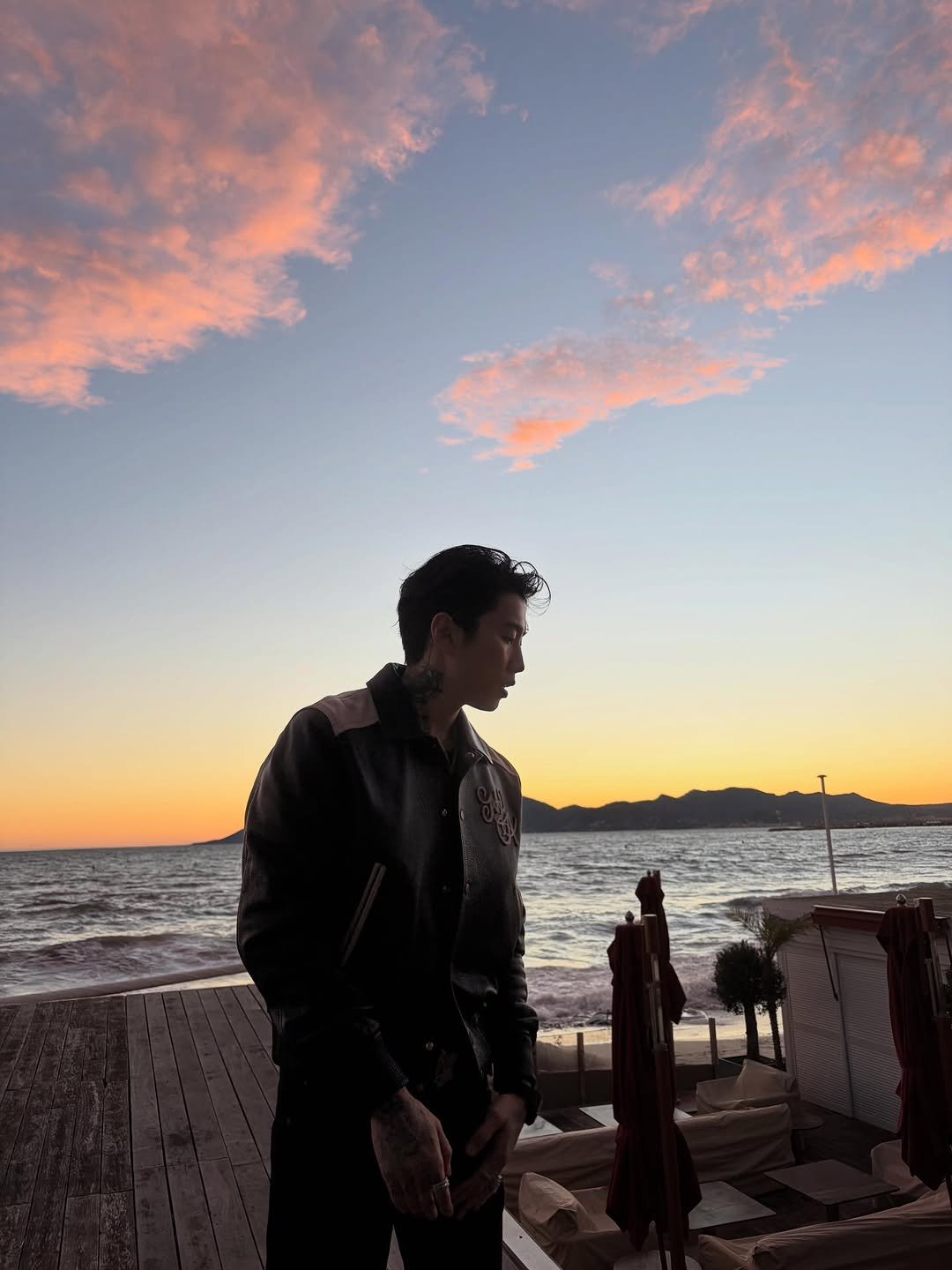 Photo by Jay Park (박재범) 🇰🇷 on February 08, 2026. May be an image of ocean, twilight and text.