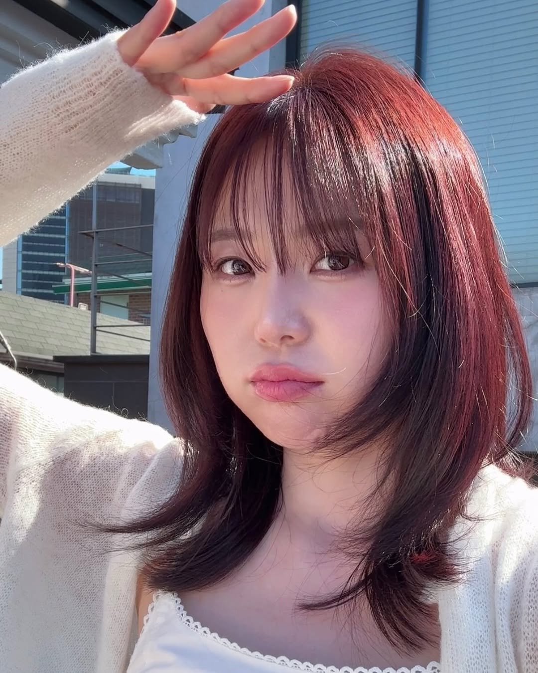Photo shared by 모리녀 | 모든 걸 리뷰하는 여자 on July 10, 2025 tagging @my.o_. May be an image of 1 person, bangs, top and text.
