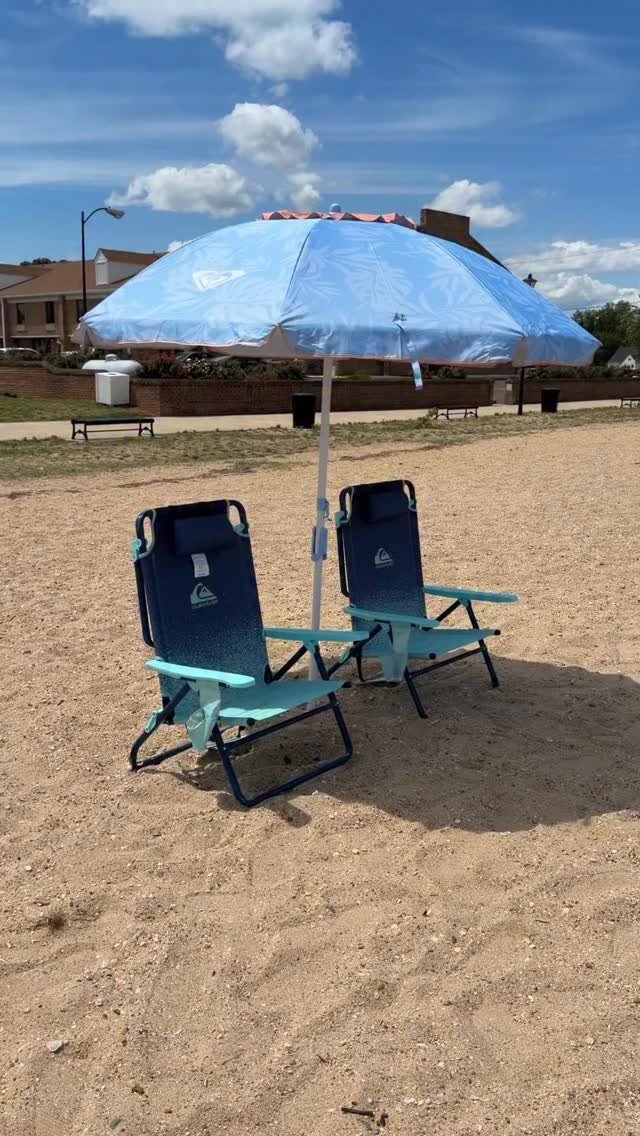 motherhood_reviews 게시물 이미지: ☀️ Beach days are better with the right setup!...