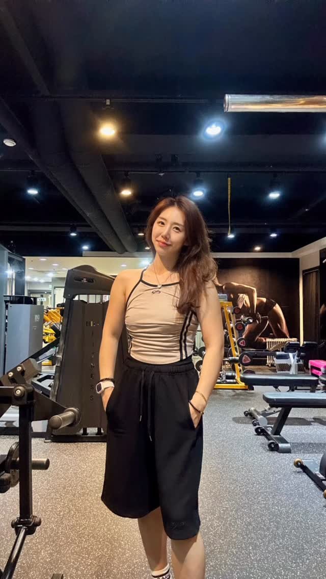 motiple_min.a 게시물 이미지: 이번에 신상 미쳐떠🤎

입고 있는 나시는 요고⤵️
✨P5080_캡내장 트랙 홀터넥...
