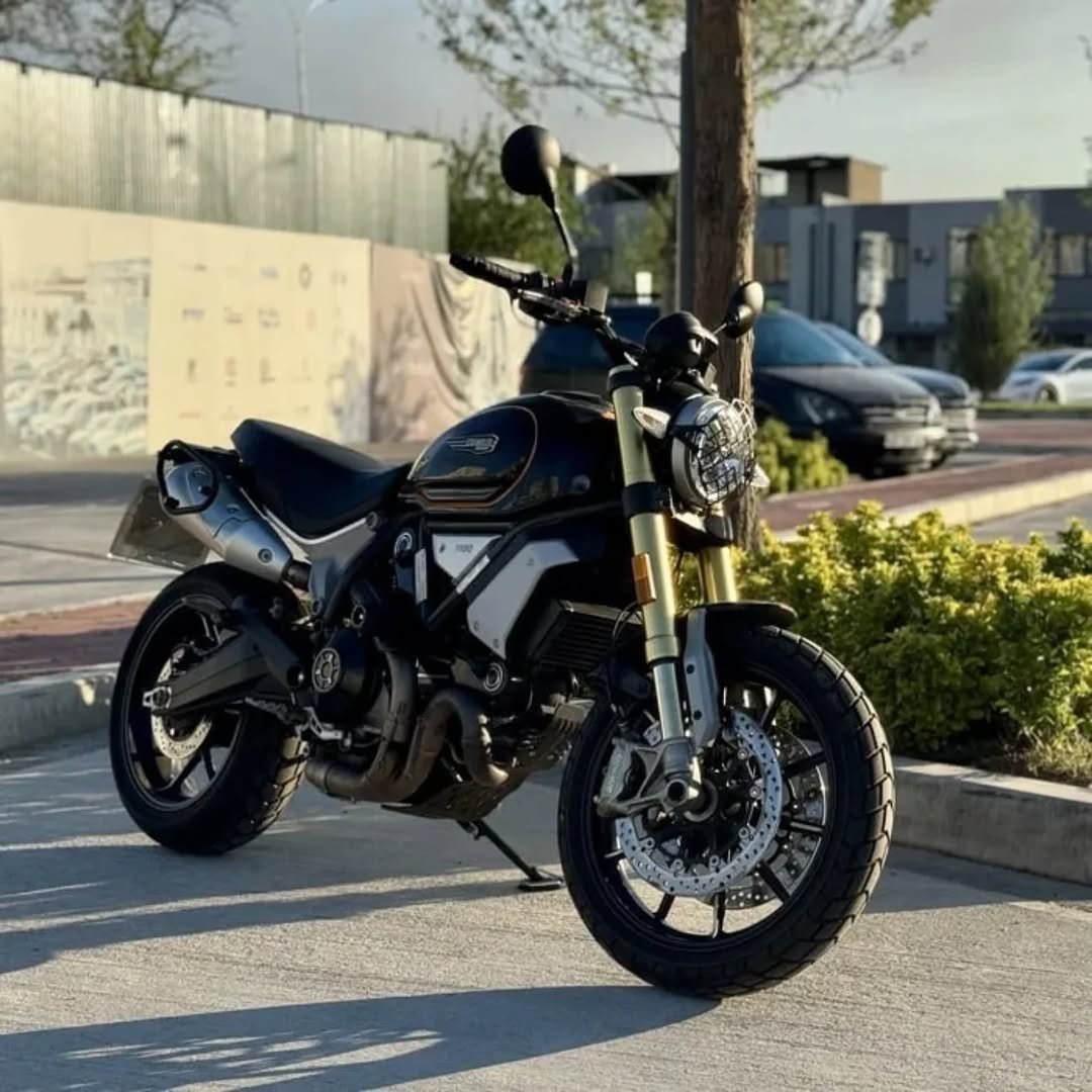 motobozor_uz 게시물 이미지: 📌 SOTILADI 

🏍 Ducati Scrambler 1100
📅 Yili:...