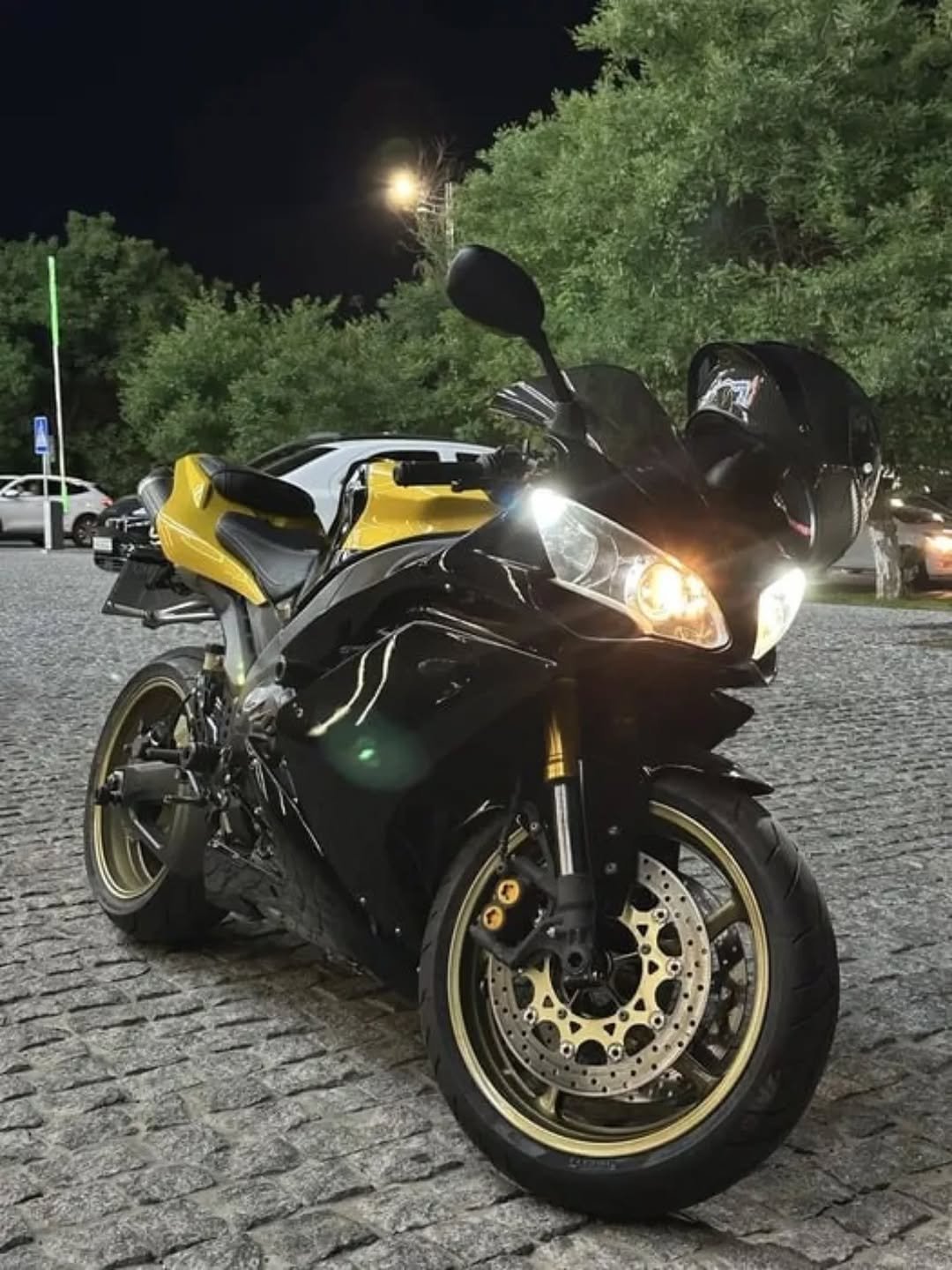 motobozor_uz 게시물 이미지: 📌 SOTILADI 

🏍 YAMAHA R1 
📅 Yili: 2007 
🛞...