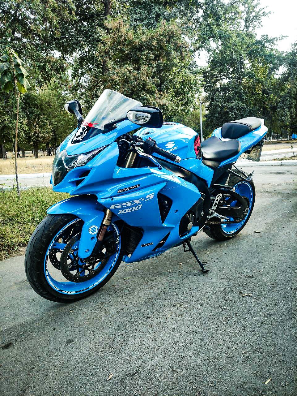 Photo by Moto savdo on September 19, 2025. May be an image of motorcycle and text.