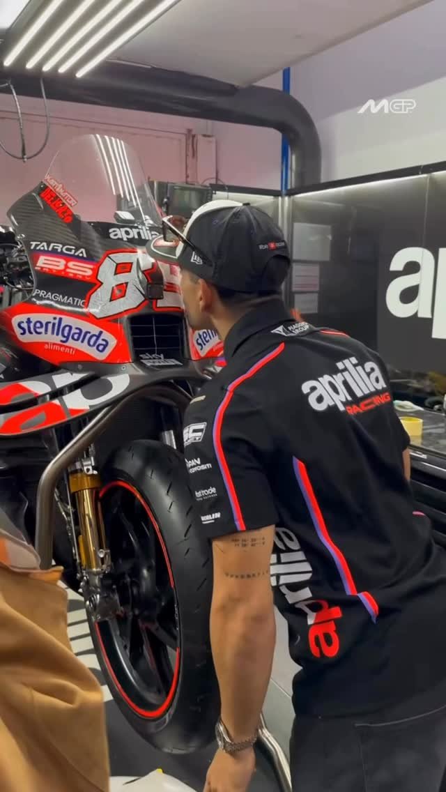 motogp 게시물 이미지: Back to #️⃣8️⃣9️⃣ 

#ValenciaGP 🏁 #MotoGP #JorgeMartin