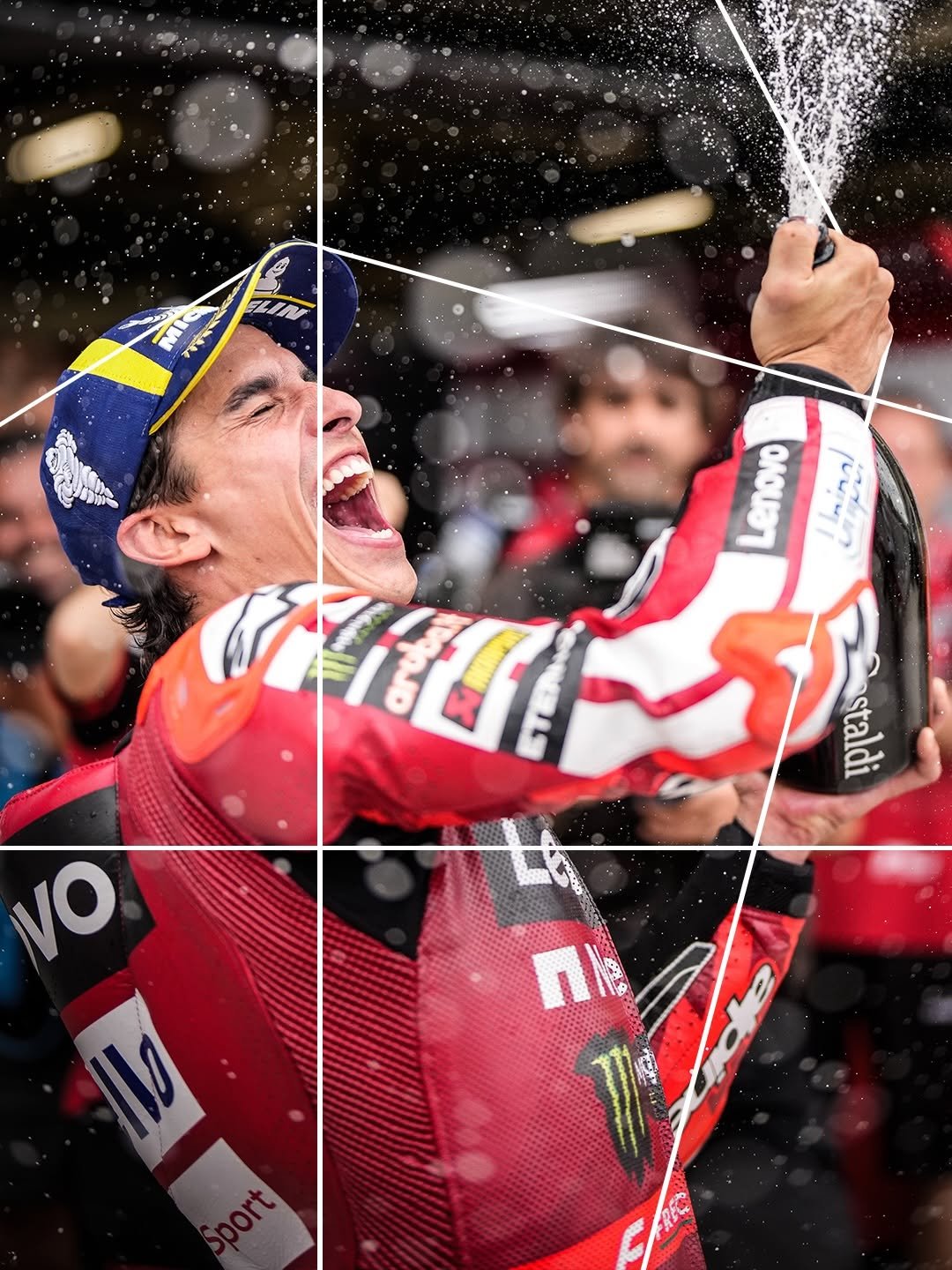 motogp 게시물 이미지: Breaking the rule of thirds, #MotoGP edition 📸...