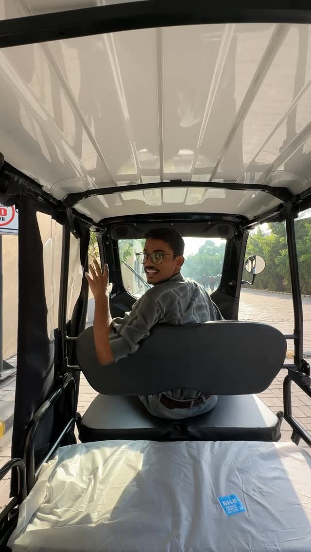 motoring_daily 게시물 이미지: 5 sawari ke bina rickshaw hilege nahi...