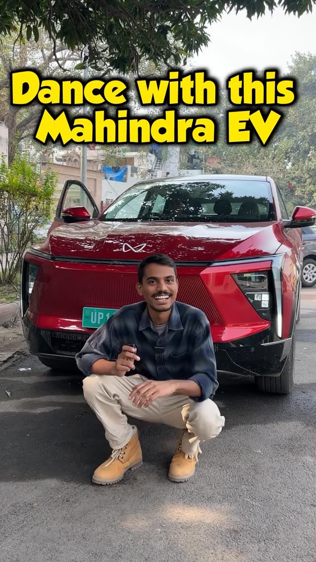 motoring_daily 게시물 이미지: Gaadi chalao or charge khatam toh ganna laga...