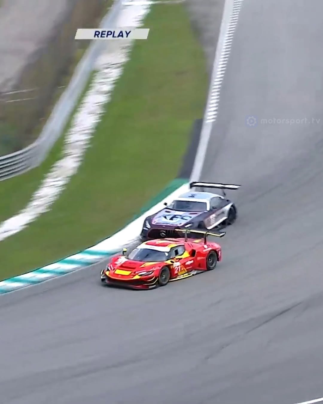 motorsporttv 게시물 이미지: Racing incident or?