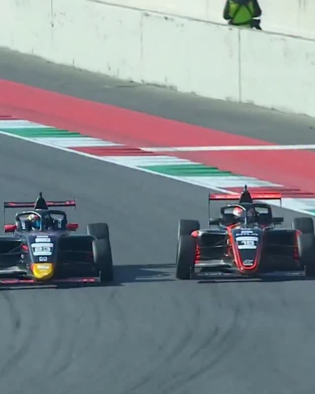 motorsporttv 게시물 이미지: Let's hope Lindblad's debut goes smoother than this 😅