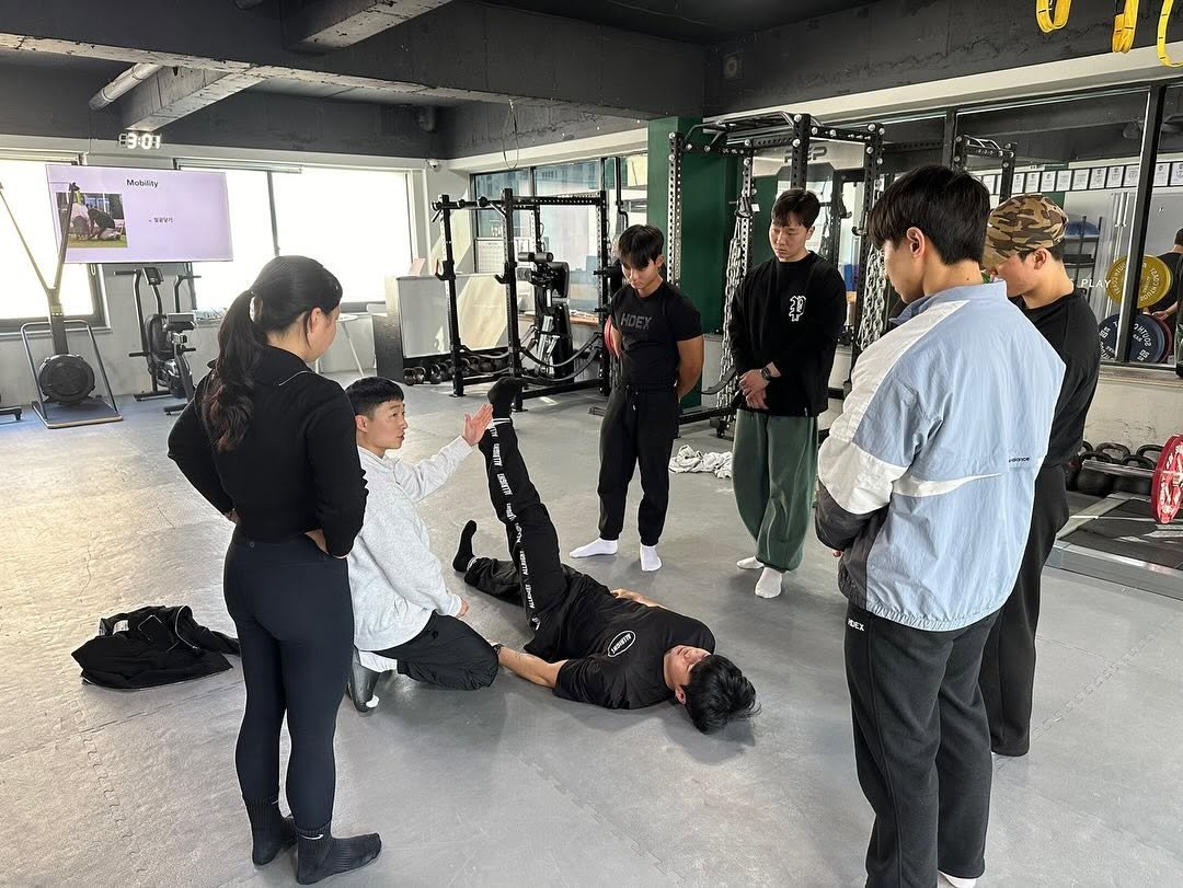 Photo shared by 무브앤플레이 운암점 | 광주PT | 운암동PT on March 24, 2024 tagging @moveplay__, @moveplay_gwangseon, @moveplay_chd, and @moveplay_jiho.