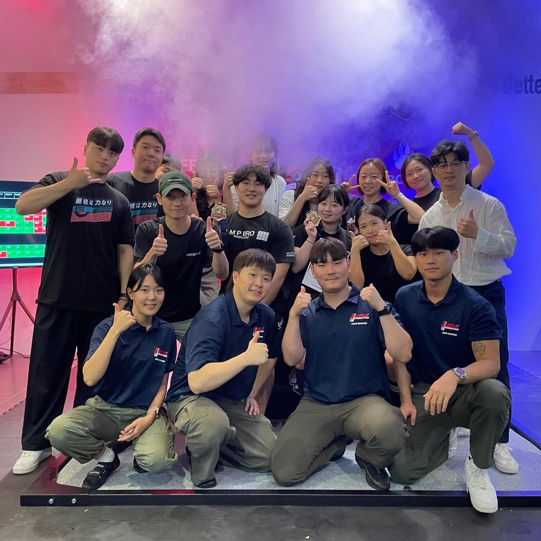 Photo shared by 원정장 on September 18, 2023 tagging @riraohc, @kimmmizz, @momo_6.4, @s_seul_99, @oohban, @moveplay_unam, @moveplay_naju, @jy__lllll, @mo_nam__, @yh_jh2020, @_cinta_an, @moveplay_daeho, @moveplay_jiho, and @jiogu_fit.