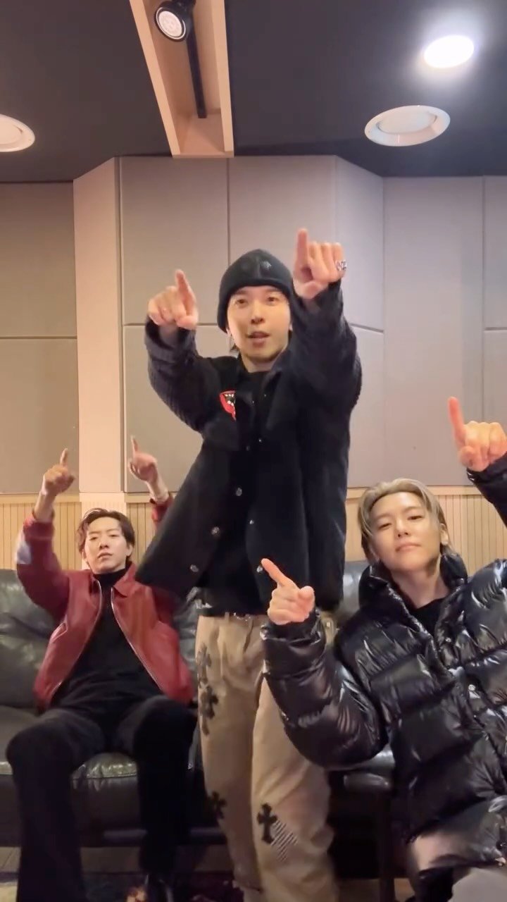 mr_kanggun 게시물 이미지: 👏👏!!👏!!👆!! 👏👏!!👏!!👆!! by CNBLUE

#CNBLUE #씨엔블루...