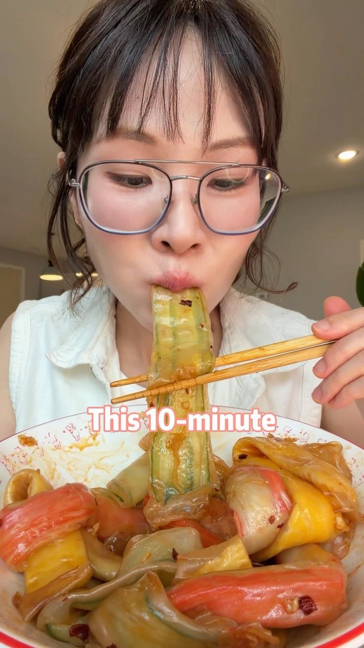 ms_shi_mr_he 게시물 이미지: 10-minute rice paper cold noodles 🍜🥒🌈🧊 #recipe #cooking